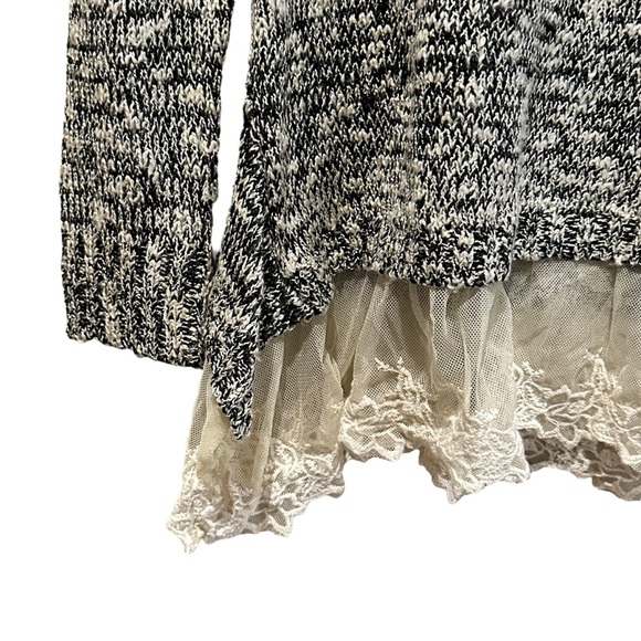 Altar’d State Knit Sweater With Lace Hem Women’s Size S/M Black And Cream - Picture 2 of 9